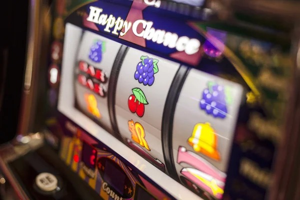 Aviator betting controls and multiplier display