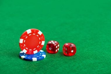 Table selection menu showing limits and player counts